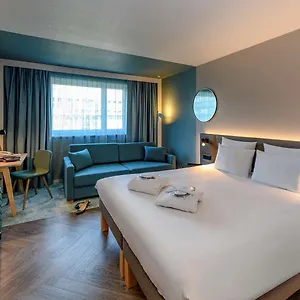 Отель Novotel West
